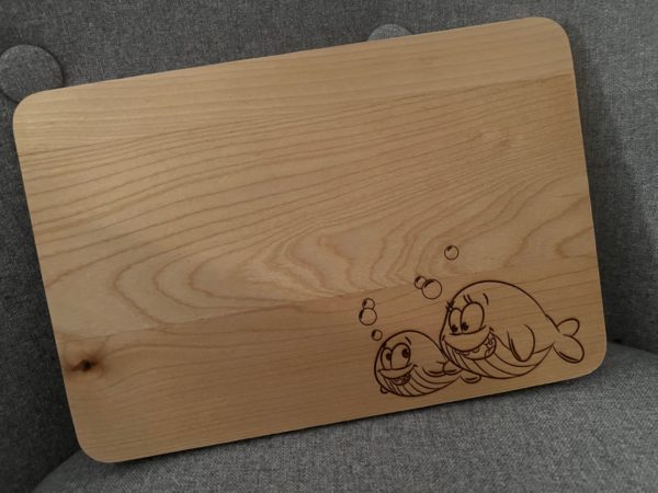 Frühstücksbrettchen gelasert: Wale